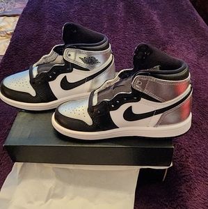 Kids Jordan 1 High OG Black/Metallic Silver